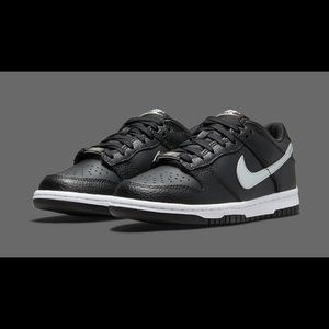 Nike Dunk Low “Spurs” NBA 75th Anniversary Sneaker